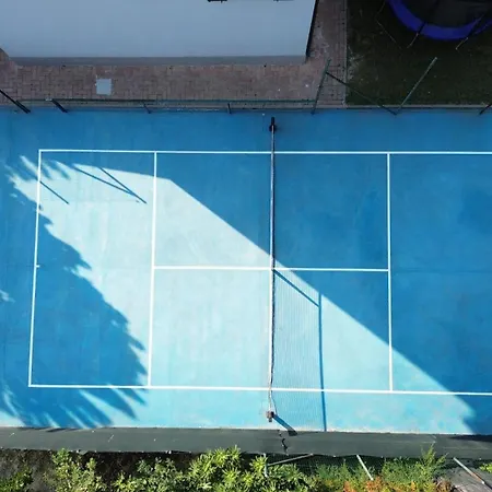 Exclusive With Swimming Pool And Tennis Area 코르시오네