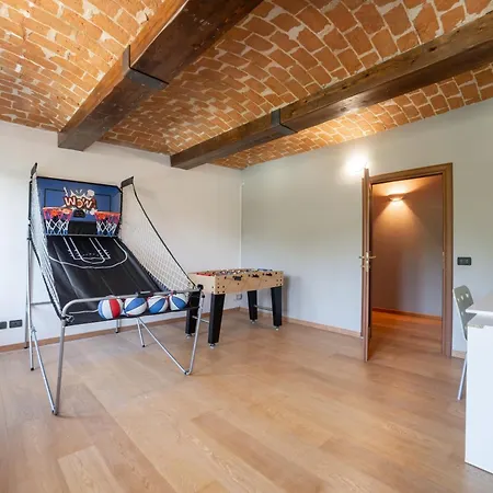 Exclusive With Swimming Pool And Tennis Area