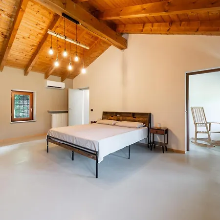 Exclusive With Swimming Pool And Tennis Area